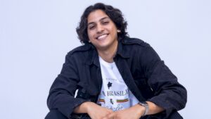 João Beydoun inicia carreira solo e assina com nova gravadora
