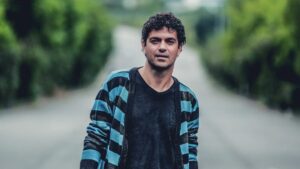 Jorge Vercillo prolonga festa de 30 anos de carreira em novo show