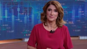 Jornal do SBT volta após 9 anos com Simone Queiroz
