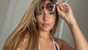 Karol G será atração em intervalo de jogo da NFL