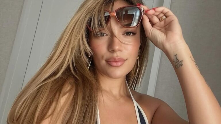 Karol G será atração em intervalo de jogo da NFL