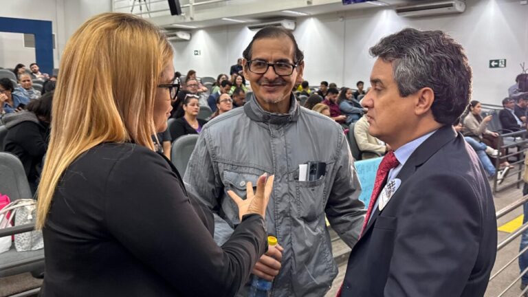 Landmark defende dignidade aos administrativos da educação e dá voz a servidores