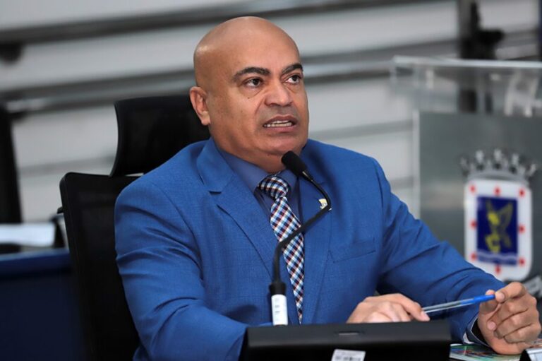Lei de Ronilço Guerreiro garante mais apoio a pessoas com câncer em Campo Grande