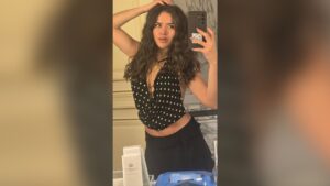 Maisa Silva rouba a cena com look de decote nas costas