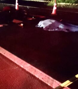 Motociclista morre em colisão com caminhão na BR-163, em Coxim