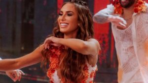 Nicole Bahls reage a críticas por erros no "Dança dos Famosos"
