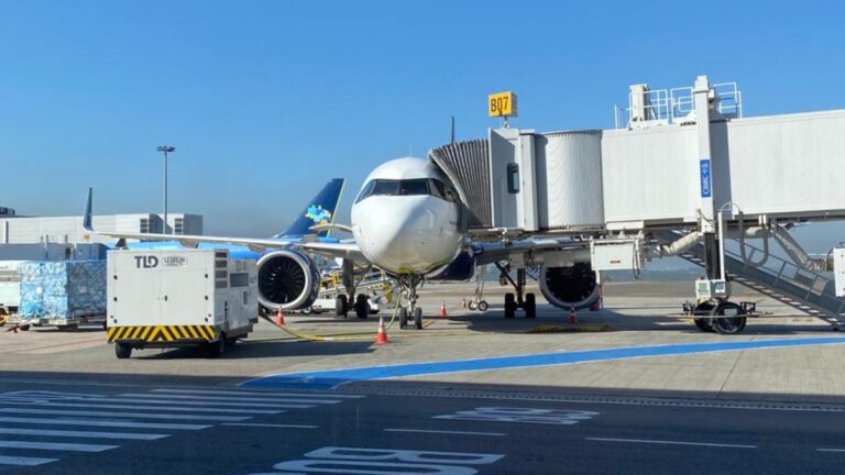 Novas rotas ajudam empresa economizar 216 mil litros de querosene