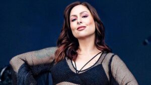 Pitty faz show gratuito em São Paulo