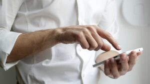 consumidor precisa se informar sobre planos melhores