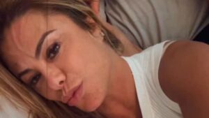 Poliana Rocha recusa pedido inusitado de Leonardo em vídeo íntimo