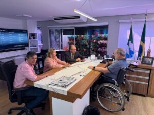 Prefeita de Sonora busca avanços em segurança pública e educação em agenda em Campo Grande