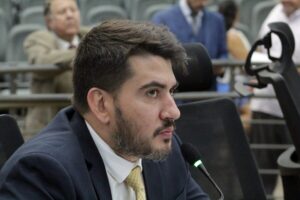 Projeto de Rafael Tavares prevê isenção de IPTU em ruas esburacadas ou sem iluminação em Campo Grande