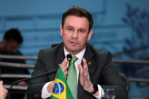 Projeto de Salineiro para incentivar eficiência no atendimento ao cidadão é arquivado