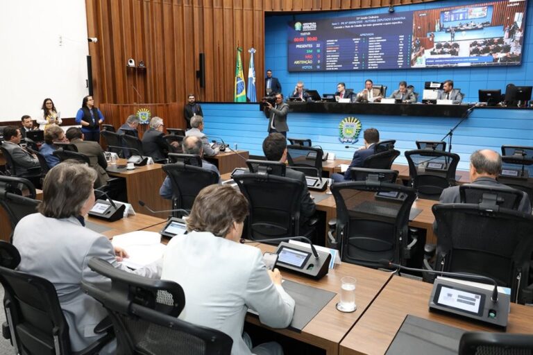 Projetos sobre fibromialgia e trabalhadores domésticos serão votados hoje