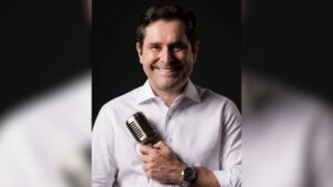 Record lamenta morte de Bob Floriano, ícone da locução