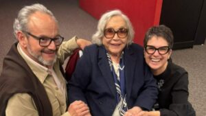 Sandra Annenberg homenageia Nathalia Timberg pelos 96 anos