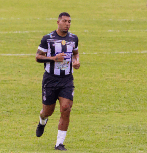 São Gabriel confirma contratação do “xerifão” Vinícius, ex-Galo