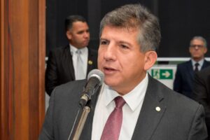 Sessão solene celebra o Dia do Advogado com entrega da Medalha "Jorge Antônio Siufi"
