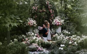 Taylor Swift anuncia noivado com Travis Kelce