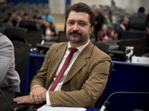 Vereador Flávio Cabo Almi ouve moradores do Jardim Itamaracá e reforça compromisso com a segurança pública