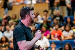 Vereador Maicon Nogueira apoia evento que já impactou mais de 20 mil jovens em Campo Grande