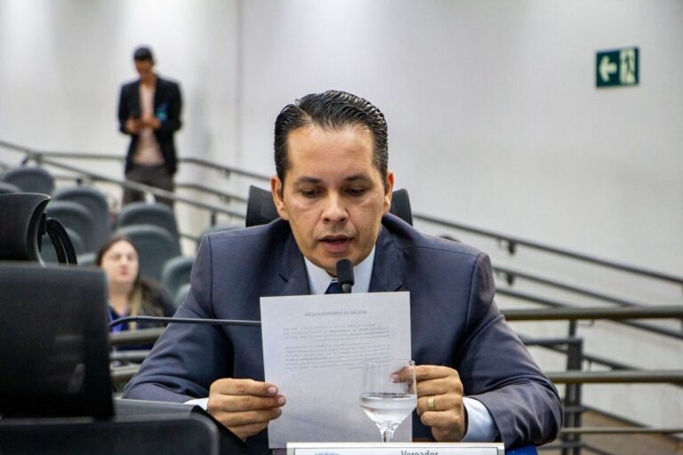 Vereador Neto Santos apresenta Moção de Congratulação ao General Baganha