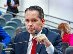 Vereador Neto Santos garante mudança que facilita acesso ao Programa de Trabalho da Prefeitura