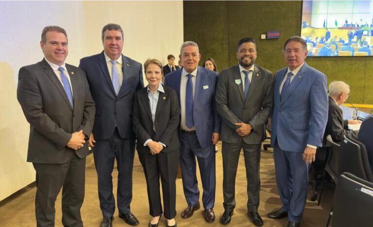Vereador Professor Riverton participa de ato de filiação do Governador Eduardo Riedel ao Progressistas