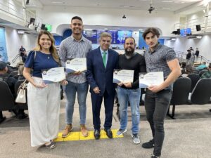 Vereador Veterinário Francisco homenageia grupo de amigos por emocionante resgate de cachorrinha no Rio Anhanduí