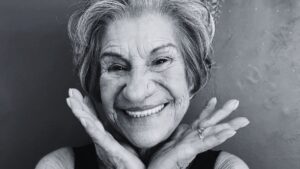 “Vovó Cora”, influenciadora de beleza, morre aos 82 anos