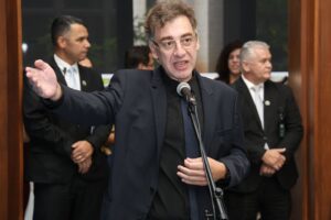 <b>Lei</b>: Instituído em MS cordão de fita para identificar quem tem fibromialgia
