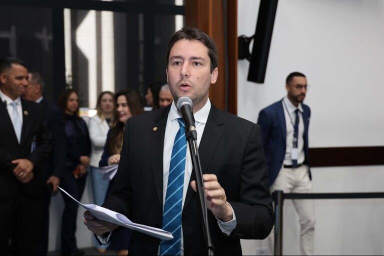 <b>Lei:</b> Registros sem nome do pai serão obrigatoriamente comunicados à Defensoria