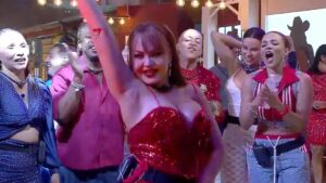 A Fazenda: Gaby Spanic canta tema de "A Usurpadora" e fãs reagem