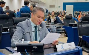 Após incidente em escola, vereador Leinha exige medidas de segurança previstas em lei