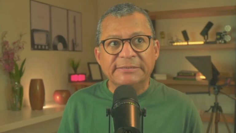 Apresentador demitido da Band estava entre contatos de Bolsonaro