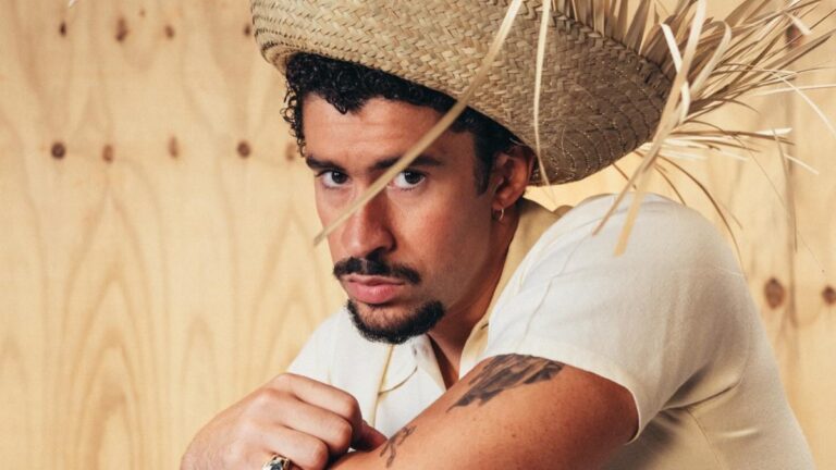 Bad Bunny será atração do intervalo do Super Bowl 2026
