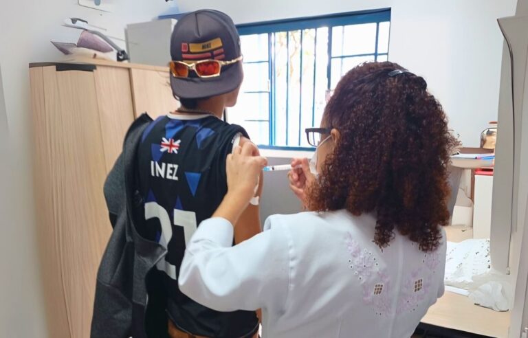 Casos de câncer do colo do útero aumentam e prefeitura reforça importância da vacina contra HPV