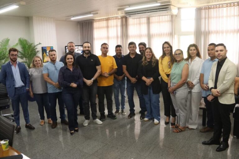 Comissão de Educação celebra diálogo com Executivo que levou à revogação de decreto que impactava professores