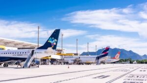 Companhias Azul e Latam terão 5.600 voos extras na alta temporada
