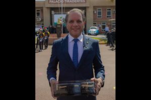 Coronel David é homenageado em solenidade que celebra os 190 anos da PMMS