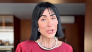 Demitida da Globo e SBT, Michelle Barros tenta sorte em reality