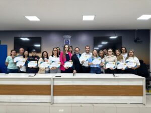 Dr. Lívio homenageia servidores e destaca resultados positivos do Programa Recomeçar, de combate à violência doméstica