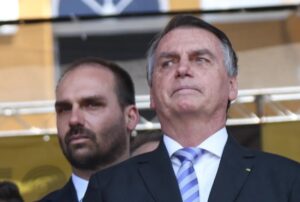 Eduardo afirma que Tarcísio não é o candidato esperado pelo eleitor bolsonarista