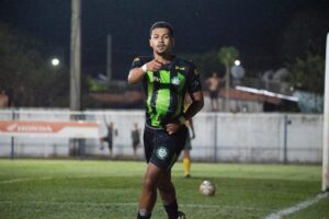 Esposa de Gustavo Silva, do CR Aquidauana, perde gestação um dia após homenagem do atleta em gol
