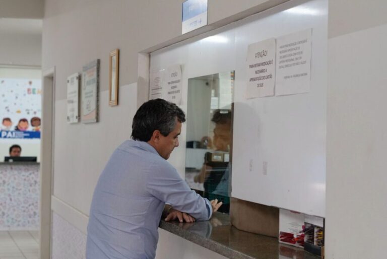 Fiscalização de Landmark flagra postos de saúde sem remédios e sem geladeira para vacina
