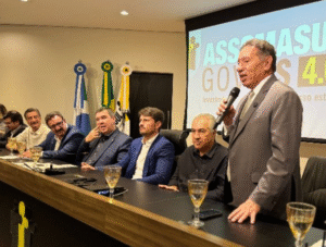 Gerson participa de reunião de gestores na Assomasul