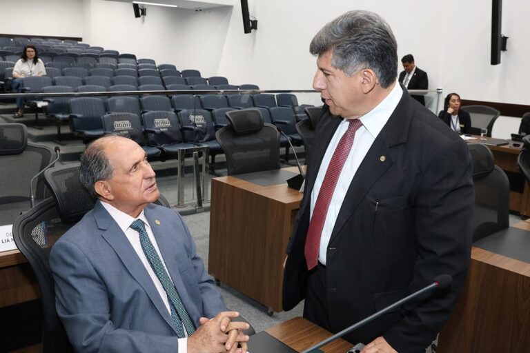 João Henrique cobra transparência em repasses do Estado aos municípios