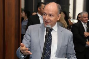 Junior Mochi apresenta indicações para melhorias em Campo Grande e Bodoquena