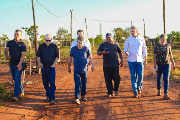 Landmark discute regularização de área e distribuição de produtos com 200 famílias da Agrovila Campão Orgânico