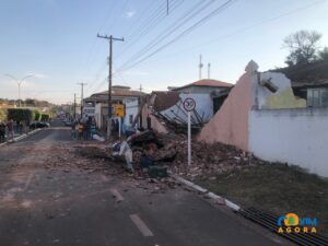 Muro desaba e mata jovem vendedor de frutas em Rio Negro